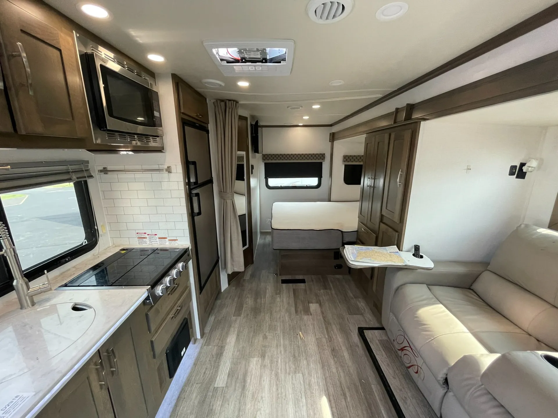 2023 Dynamax Corp Isata 3 Series 24FW - Photo 2