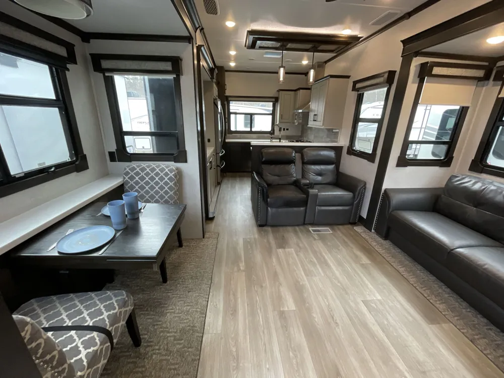 2021 CrossRoads Redwood RW4001LK — living area main
