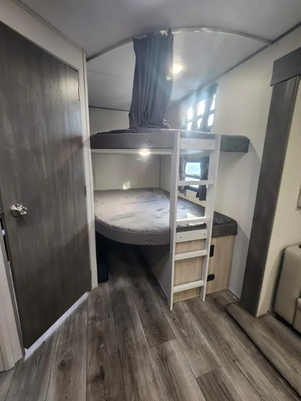 2026 Coachmen Catalina Legacy Edition 273DBHCK, Photos photo 28