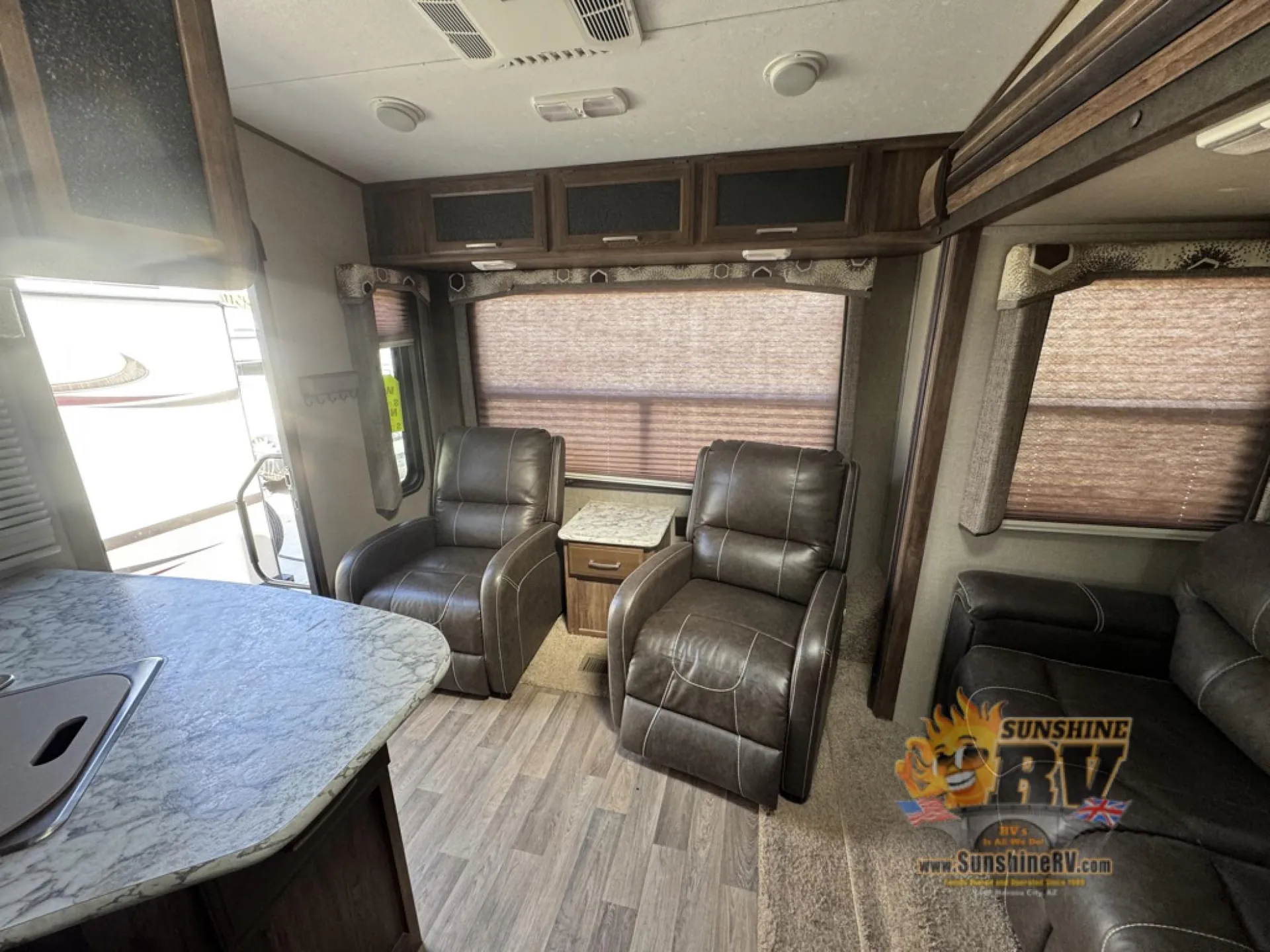 2017 Keystone RV Cougar Half-Ton Series 268RLSWE - Photo 4
