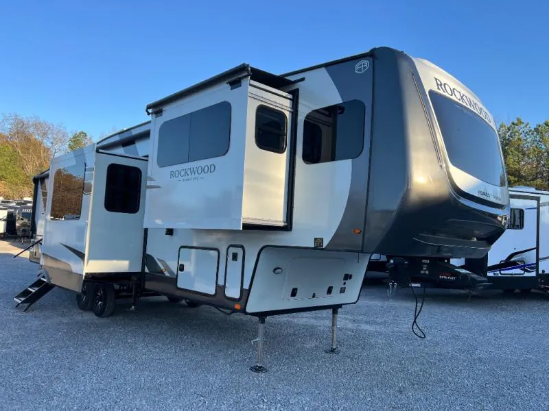 2026 Forest River Rockwood Signature 402SFL - Photo 2