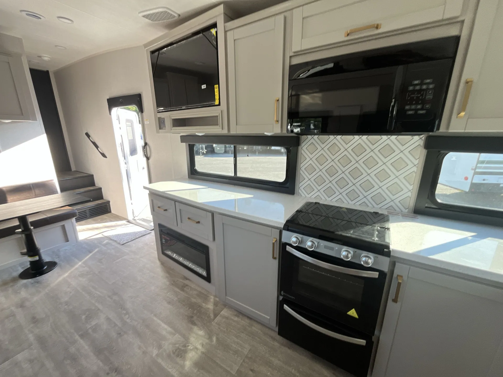2026 Heartland Sundance 27MLOK — living area main