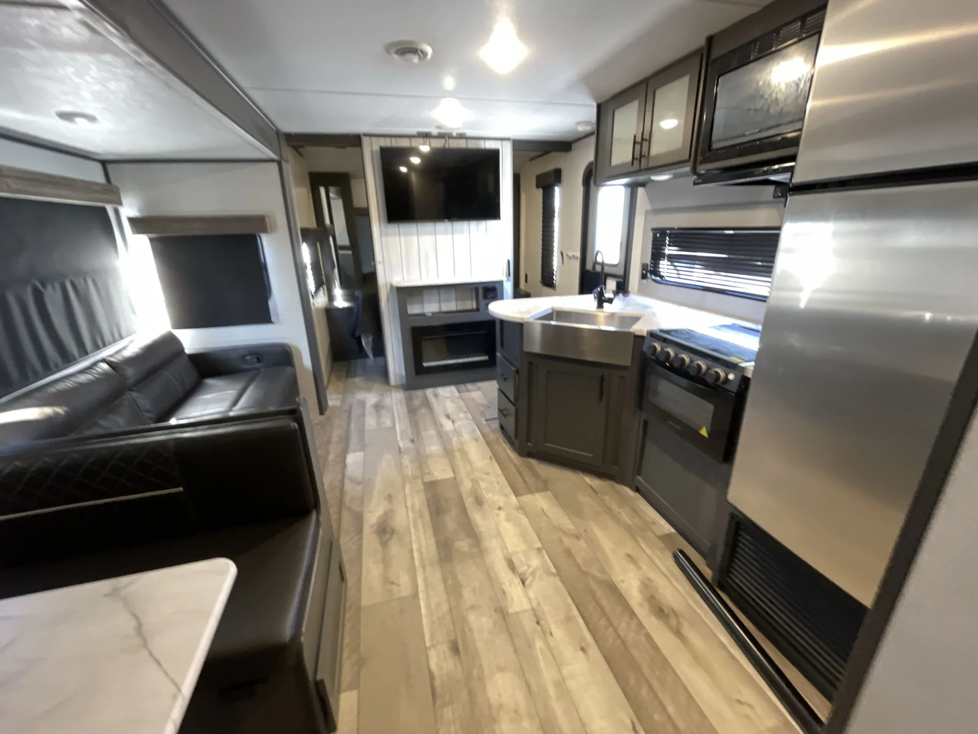 2022 Dutchmen Aspen Trail 2910BHS — living area main