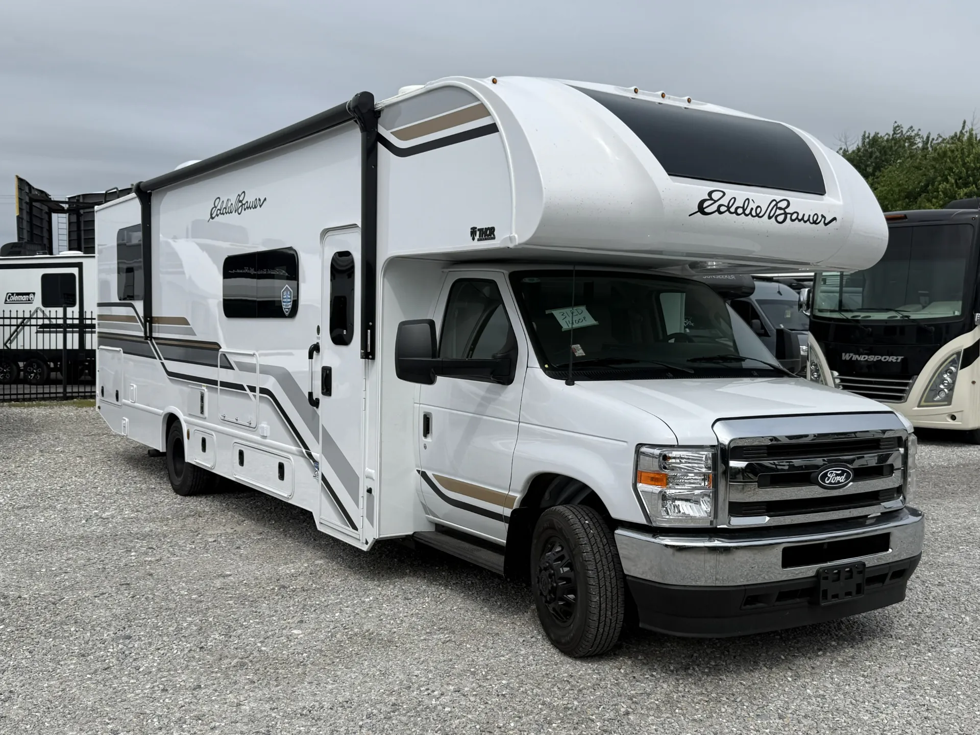 2027 Thor Motor Coach Freedom Eddie Bauer 31ED - Photo 2
