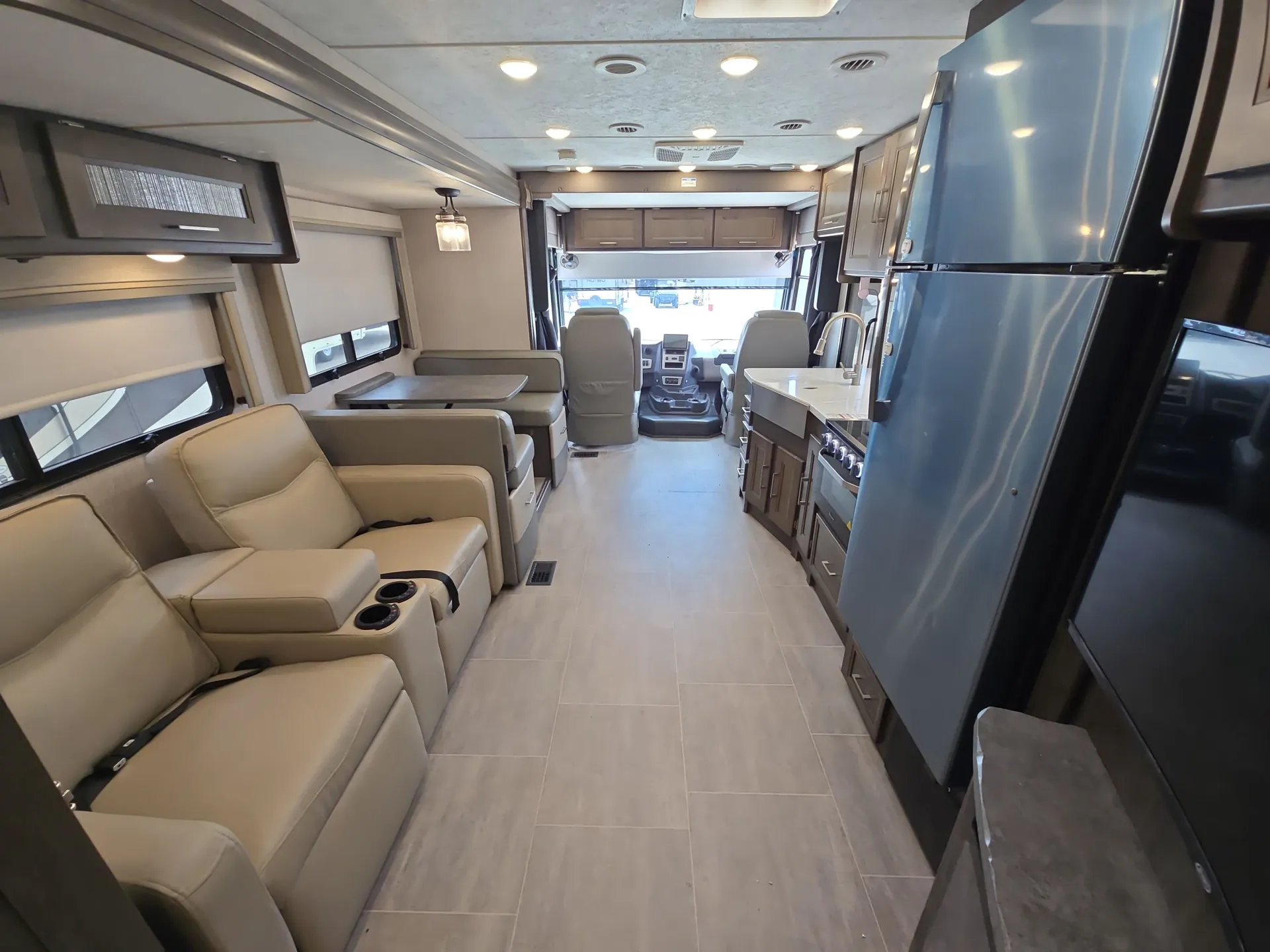 2020 Coachmen Mirada 35ES — living area main