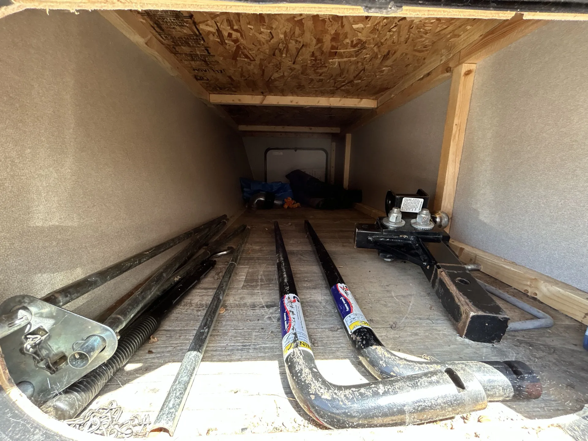2019 Keystone Hideout 28RKS — living area main