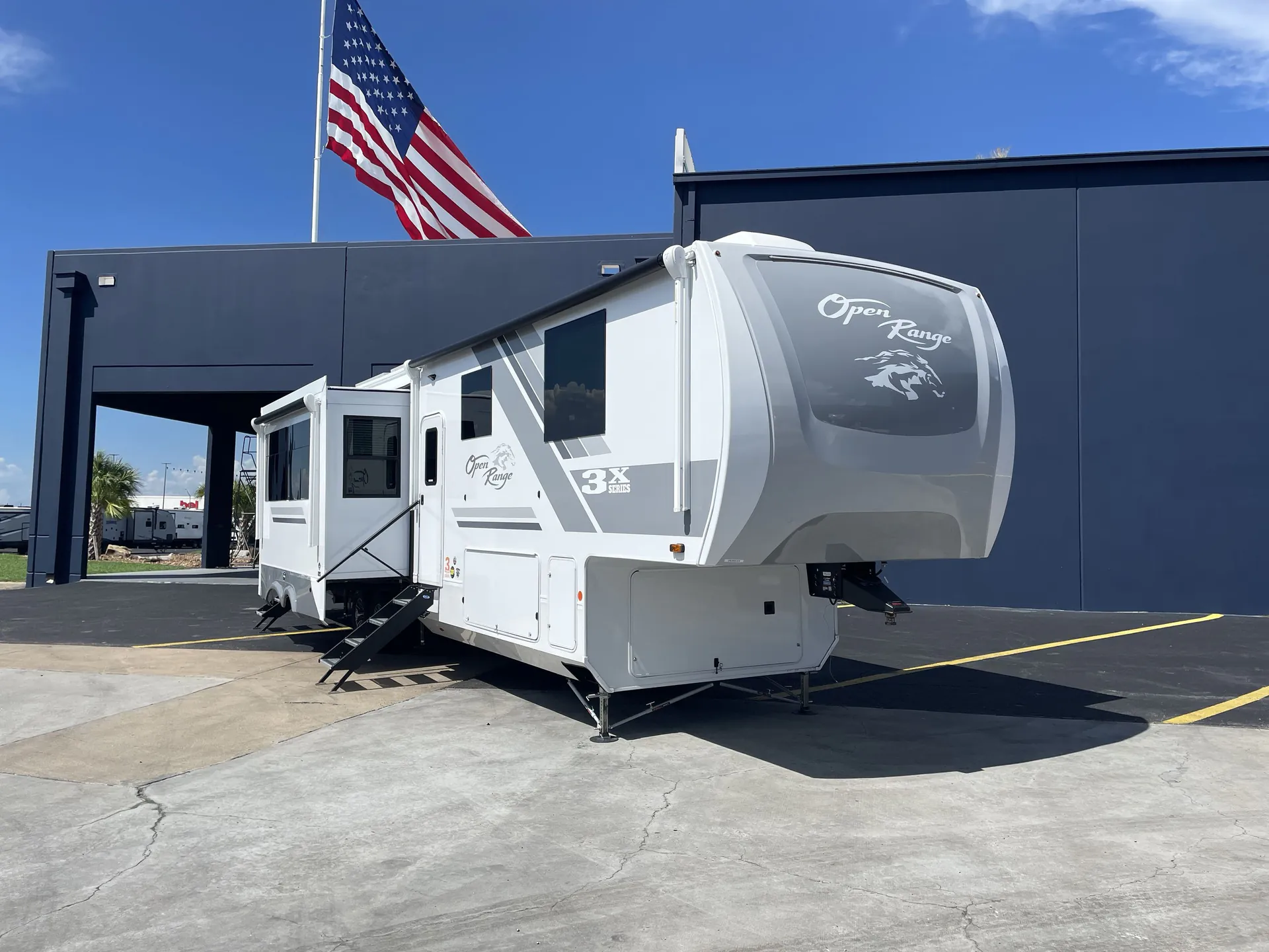 2027 Highland Ridge Open Range 3X 390TBS