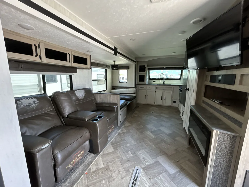 2022 Forest River Puma 31FKRK, Photos photo 17