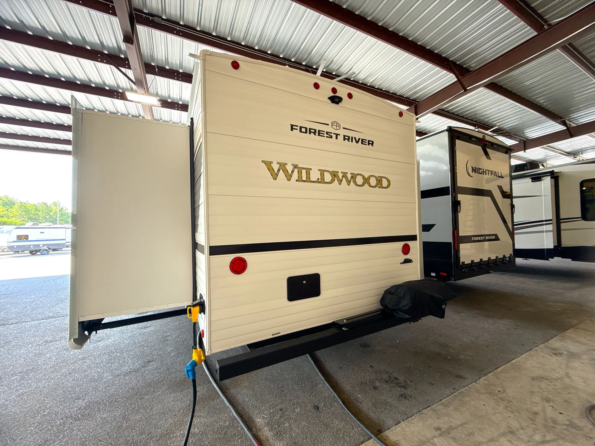 2027 Forest River Wildwood 31KQBTS — backside
