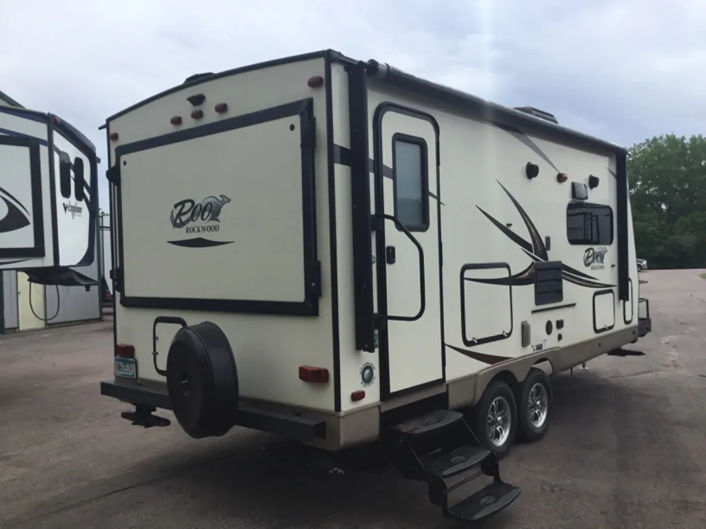 2016 Forest River Rockwood Roo 21BD — Photo 5