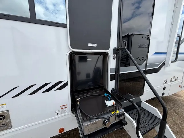2026 Forest River Cherokee Alpha Wolf 29TB, Photos photo 15
