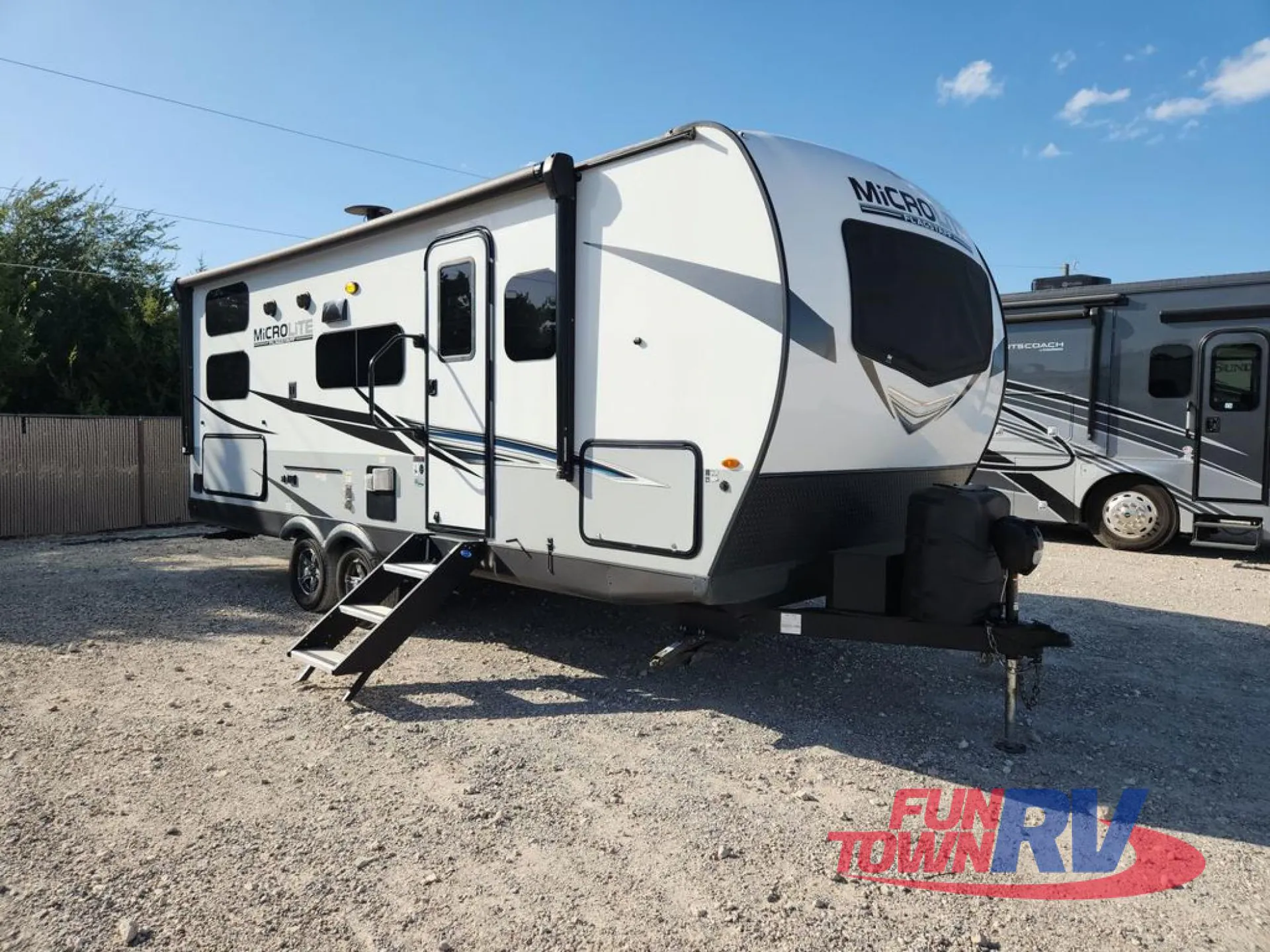 2022 Forest River Flagstaff Micro Lite 25BRDS dealer photo 1 from Fun Town RV