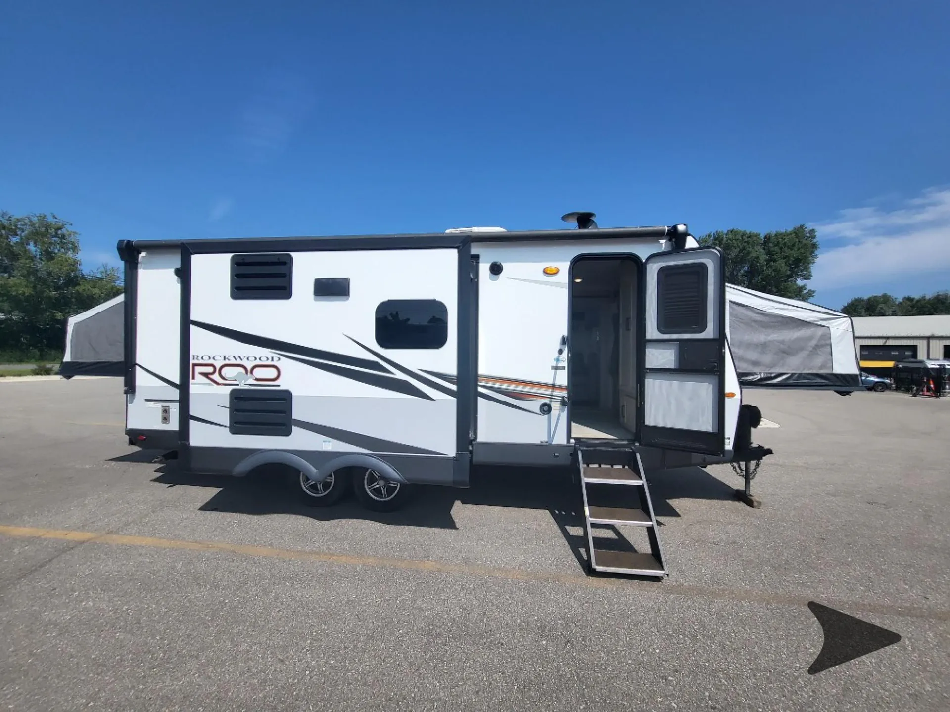 2021 Forest River Rockwood Roo 23IKSS - Photo 3