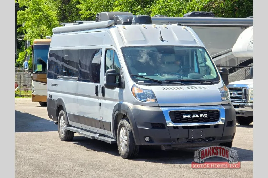 2023 Thor Motor Coach Sequence 20L - Photo 2