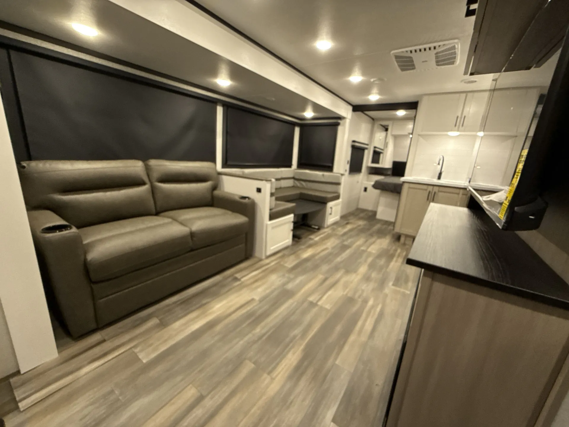 2026 highland ridge Open Range Lite 270DBL — living area main