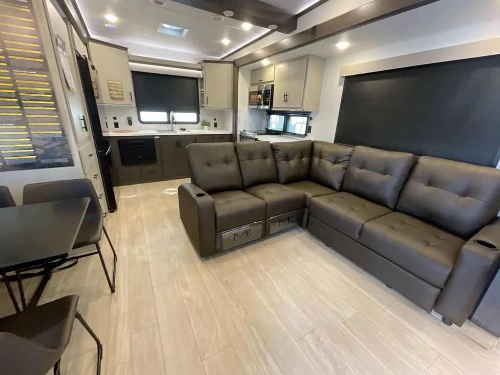 2027 Forest River Wolverine 32JF — Photo 6