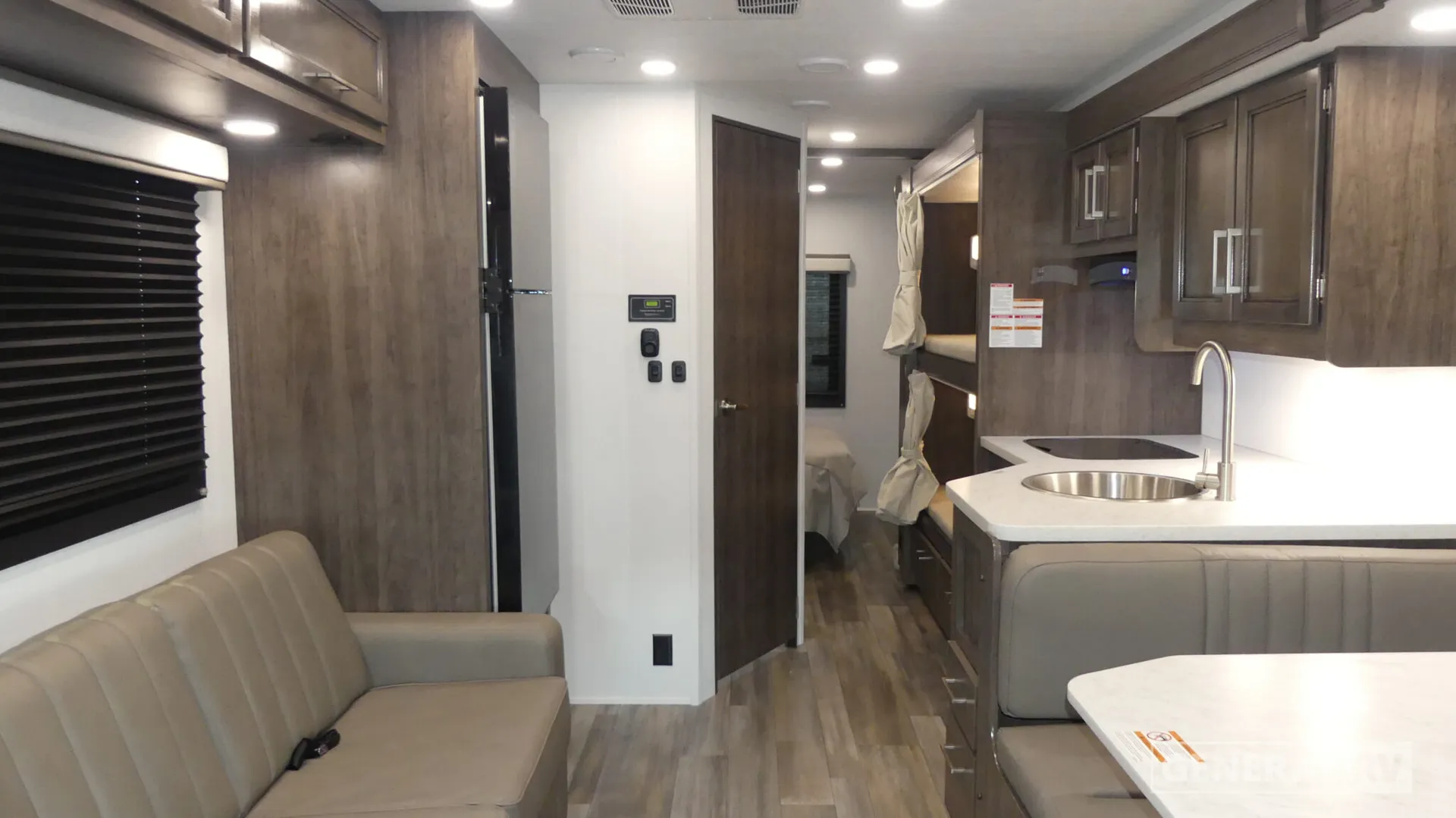 2026 Entegra Coach Odyssey SE 31FF - Photo 3