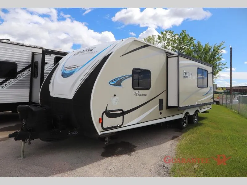 2018 Coachmen Freedom Express 246RKS - Photo 4