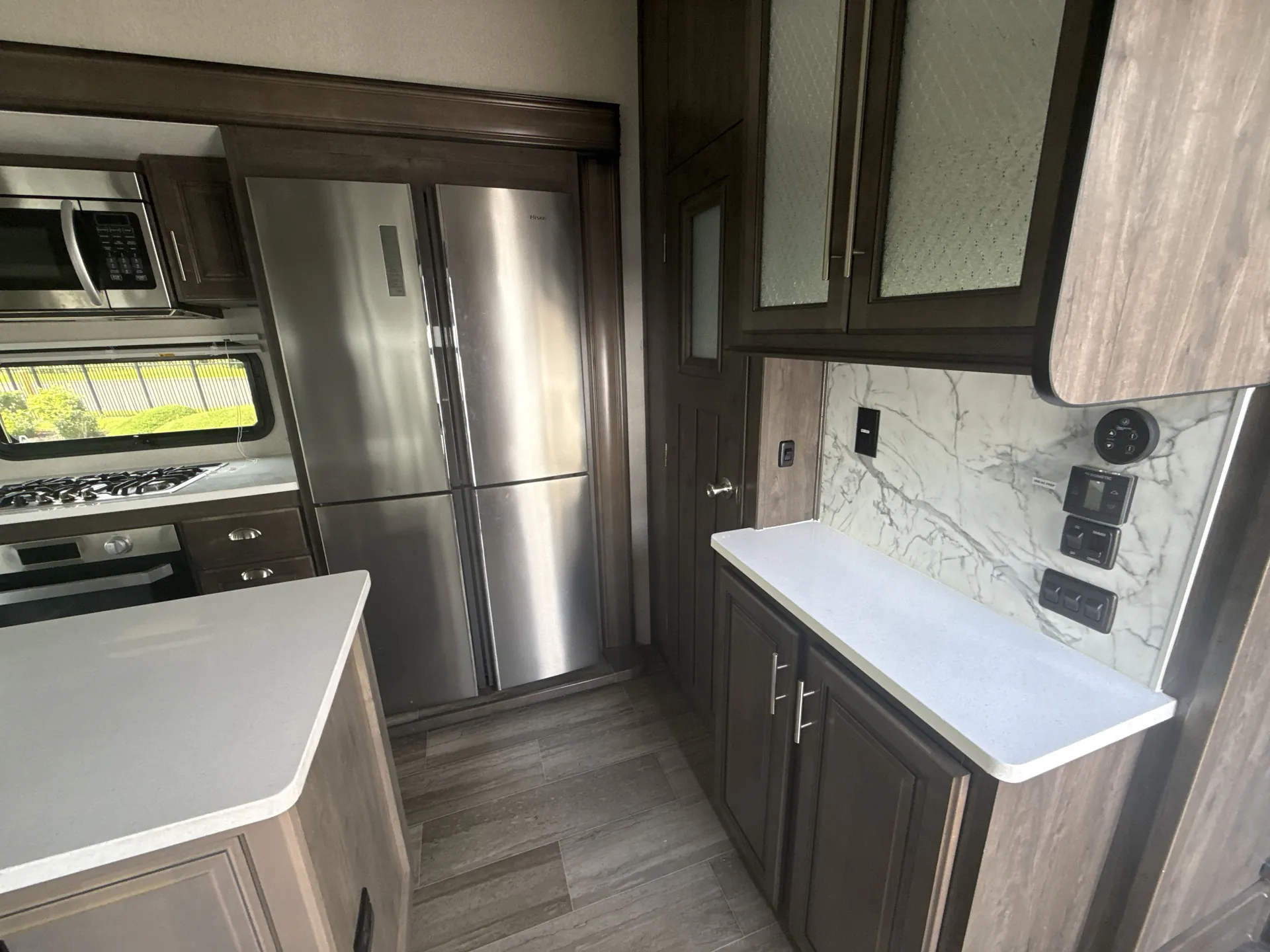 2020 Forest River Cardinal Luxury 3350RLX — living area main