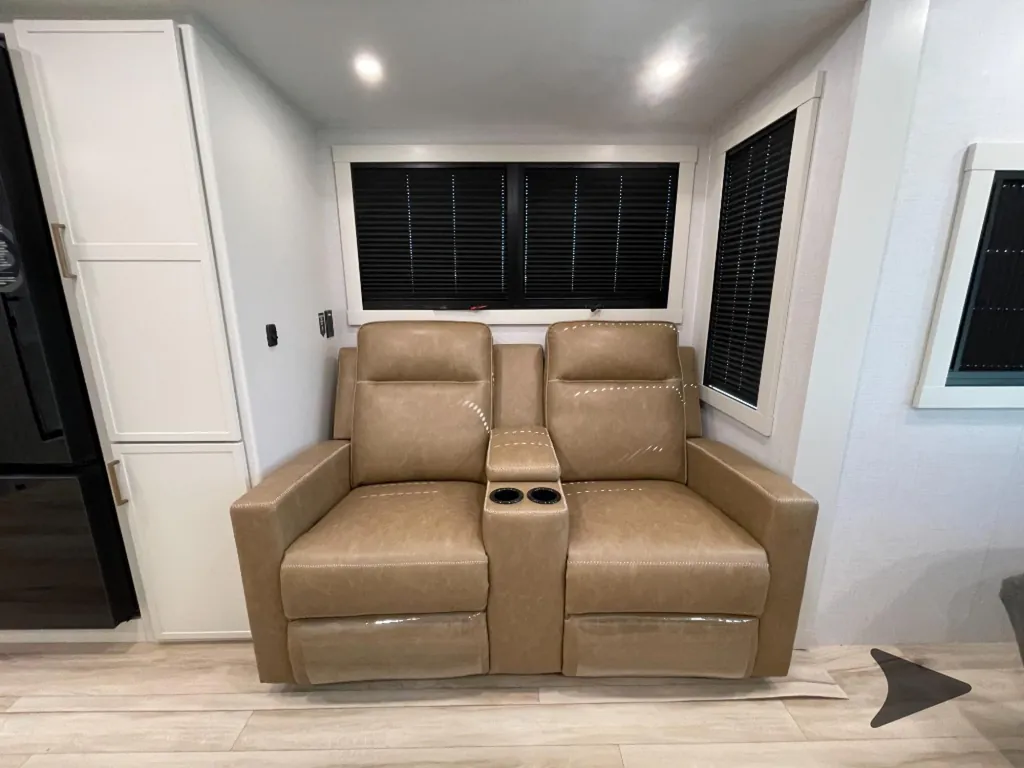 2026 Brinkley Model I 235, Photos photo 20