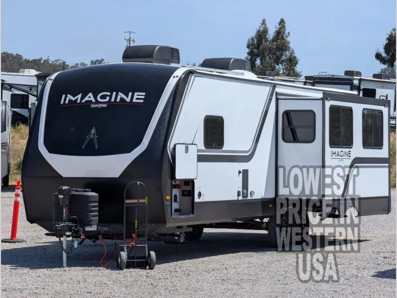 2026 Grand Design Imagine 2670MK - Photo 4