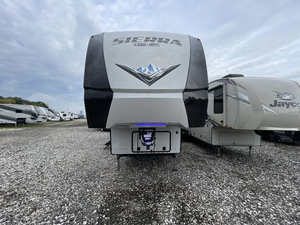 2022 Forest River Sierra Luxury 321RL - Photo 3
