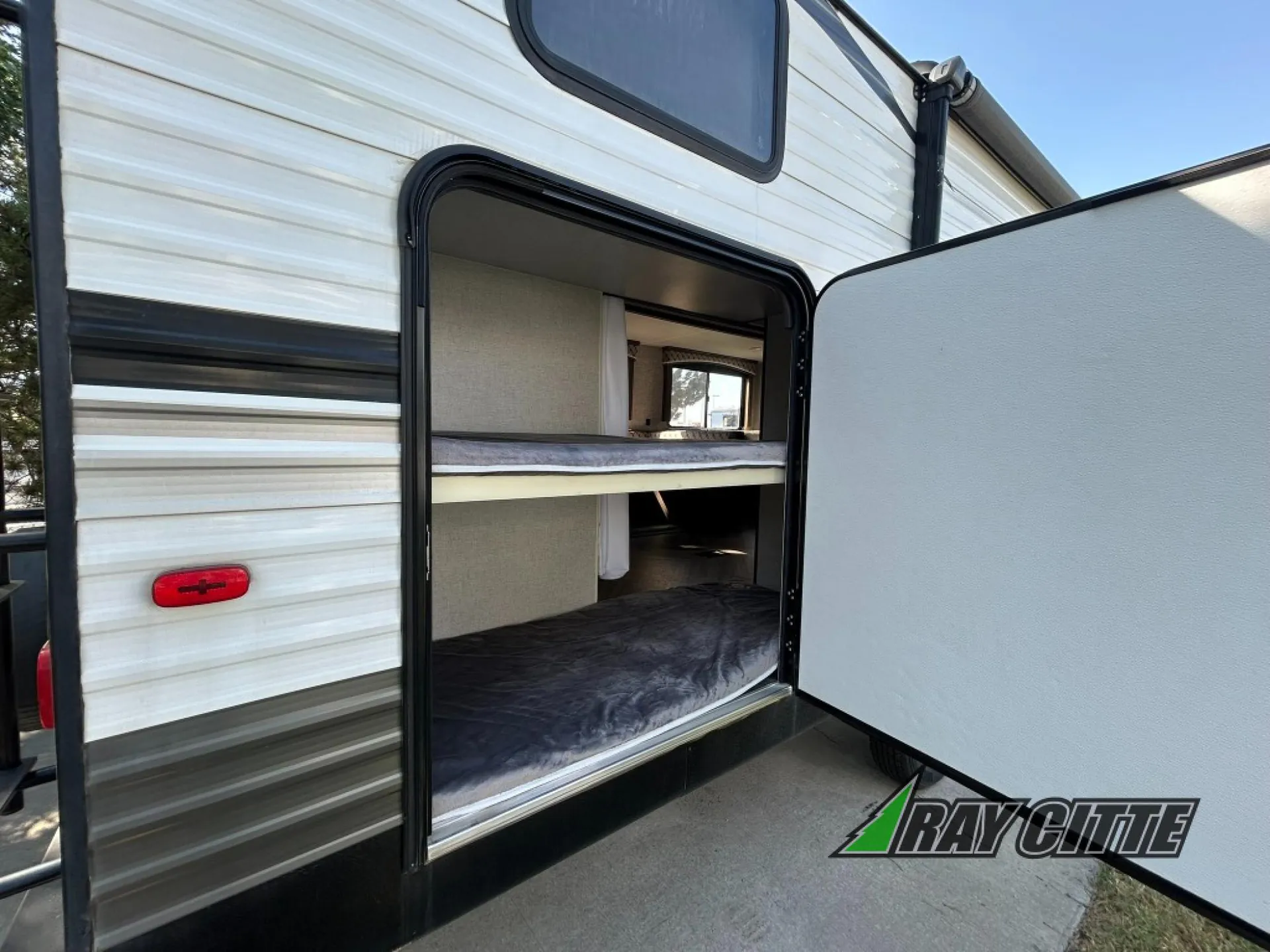 2021 Forest River EVO T2550 - Photo 4