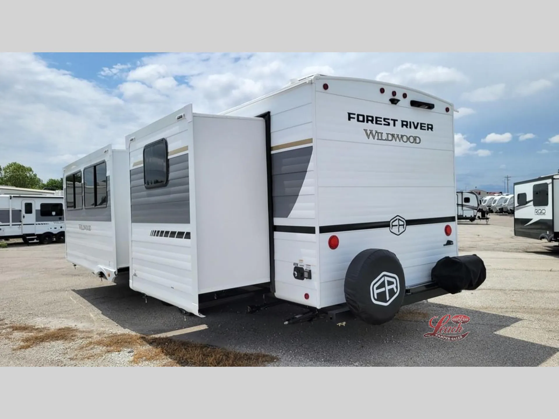 2026 Forest River Wildwood 300ICE - Photo 4