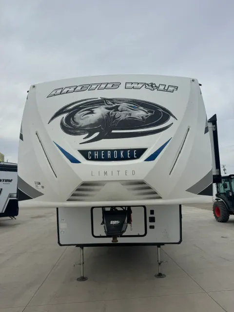 2022 Forest River Cherokee Arctic Wolf 3880 SUITE, Photos photo 8