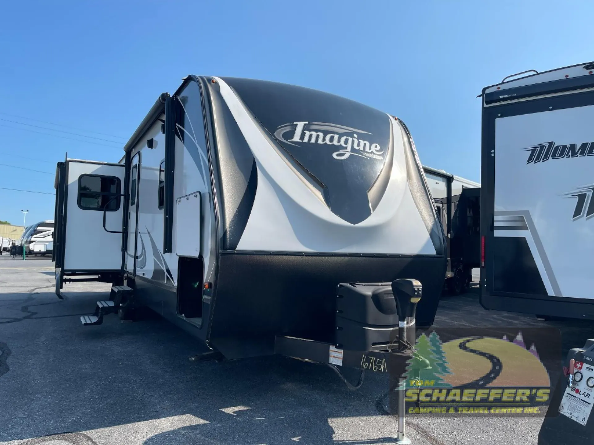 2018 Grand Design Imagine 2970RL - Photo 3