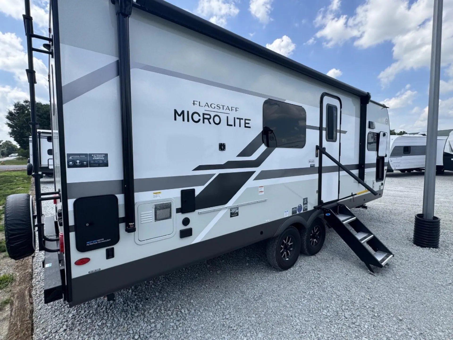2027 Forest River Flagstaff Micro Lite 25MBR — Photo 6