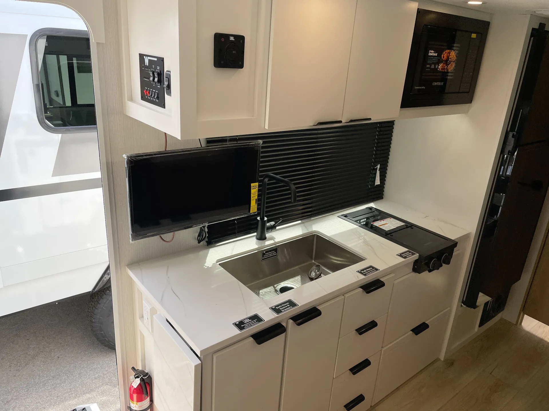 2026 Winnebago Micro Minnie 2200FBH — living area main
