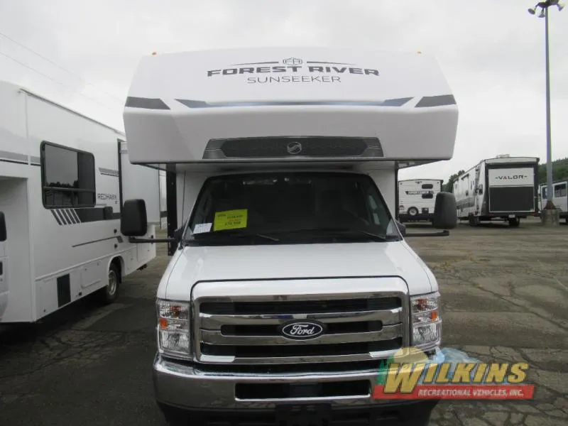 2026 Forest River RV Sunseeker LE 1950LE - Photo 2