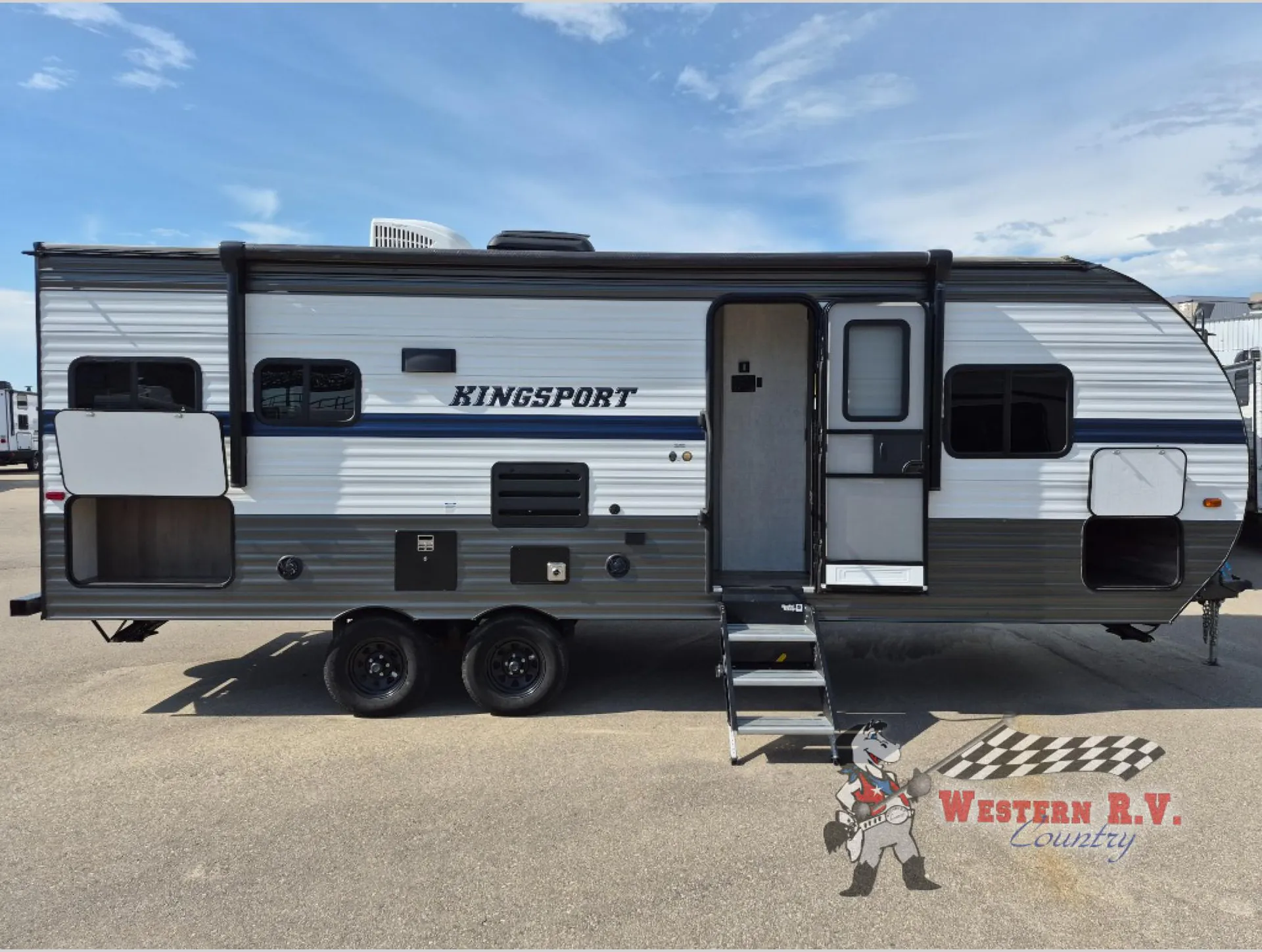 2022 Gulf Stream Kingsport Ultra Lite 236RL - Photo 2