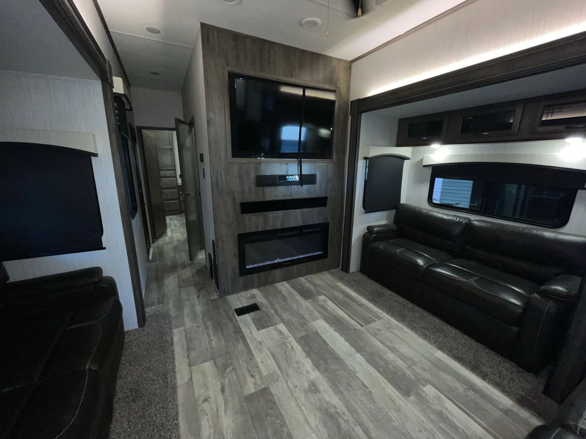 2021 Forest River Sierra Luxury 38FKOK - Photo 3