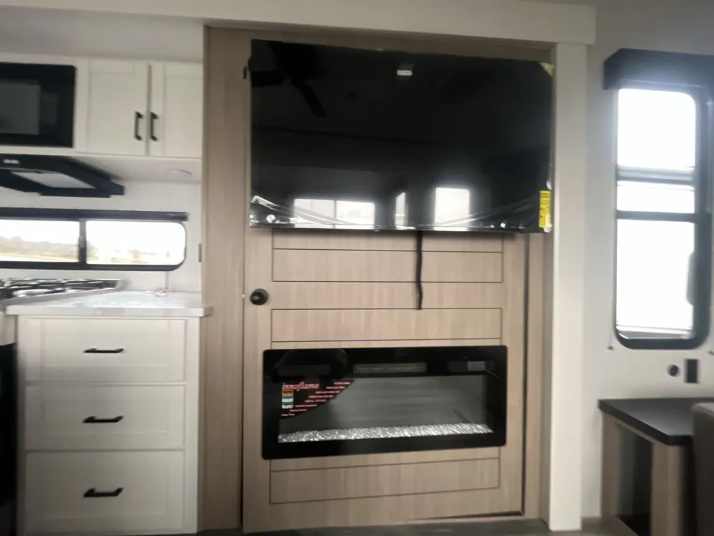 2026 Jayco Jay Flight Bungalow 401FLTS DS, Photos photo 22