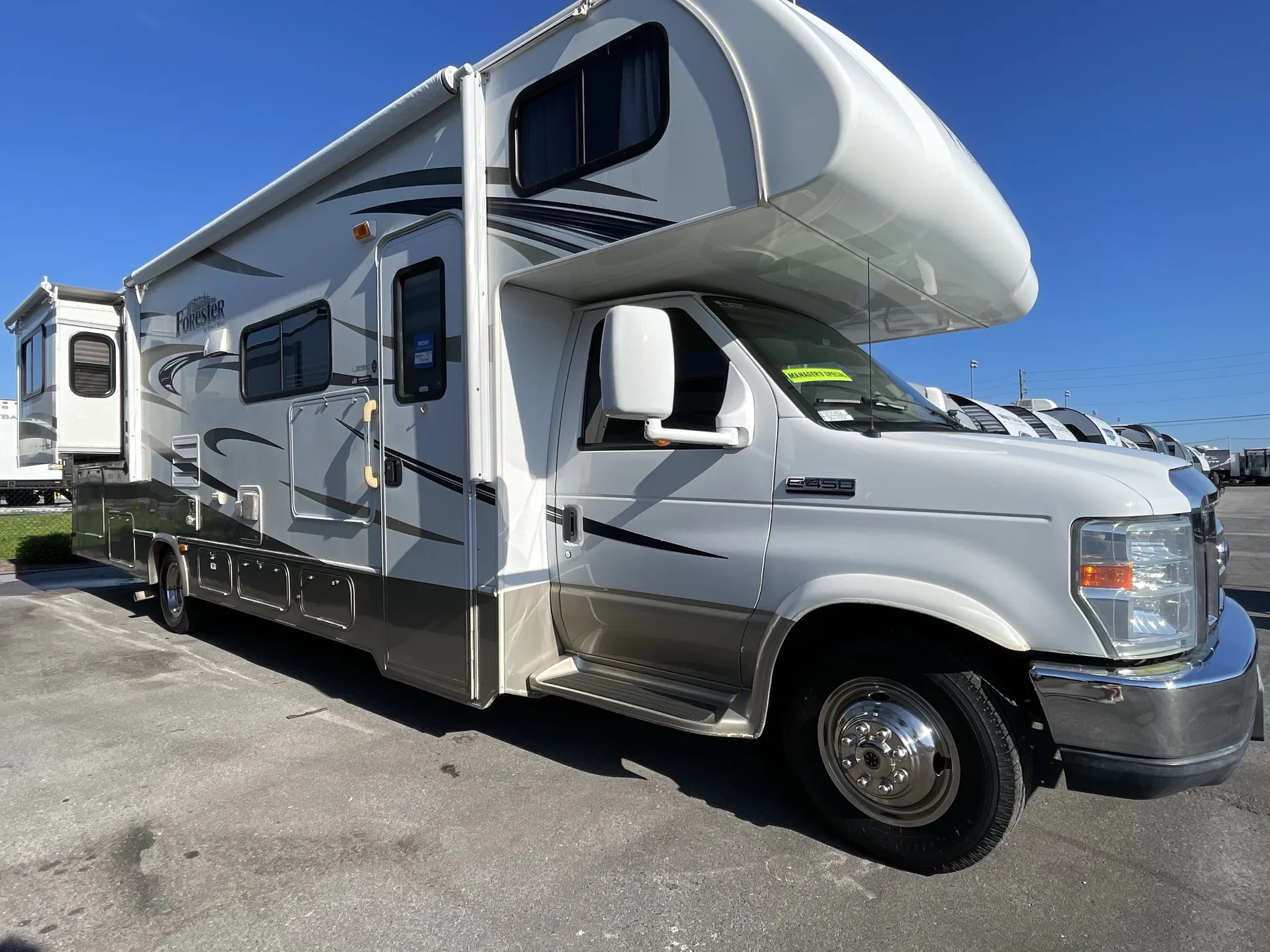 2014 Forest River Forester 3011DS - Photo 2