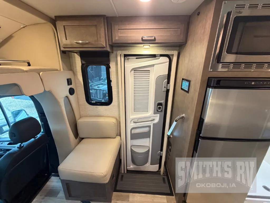 2025 Tiffin Wayfarer 25 RLW, Photos photo 11