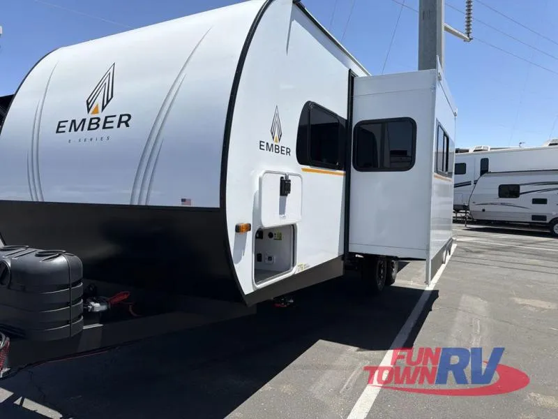 2026 Ember RV E-Series 22ETS - Photo 4