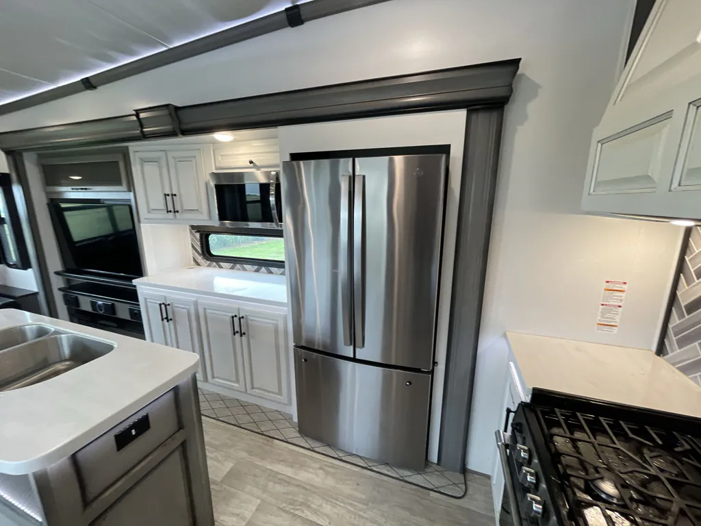 2022 Keystone Montana 3231CK, Photos photo 8