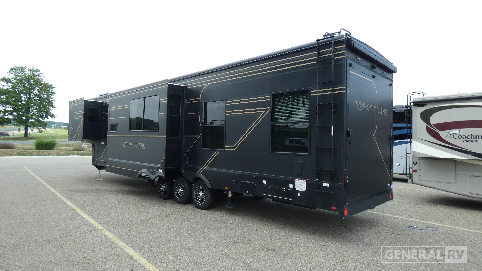 2025 Keystone Raptor 441 - Photo 4