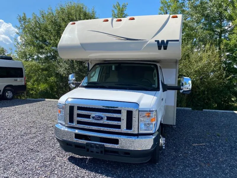 2023 Winnebago Spirit 25B - Photo 2
