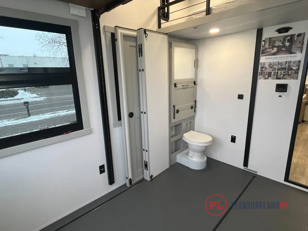 2026 Brinkley Model G 3520, Photos photo 11