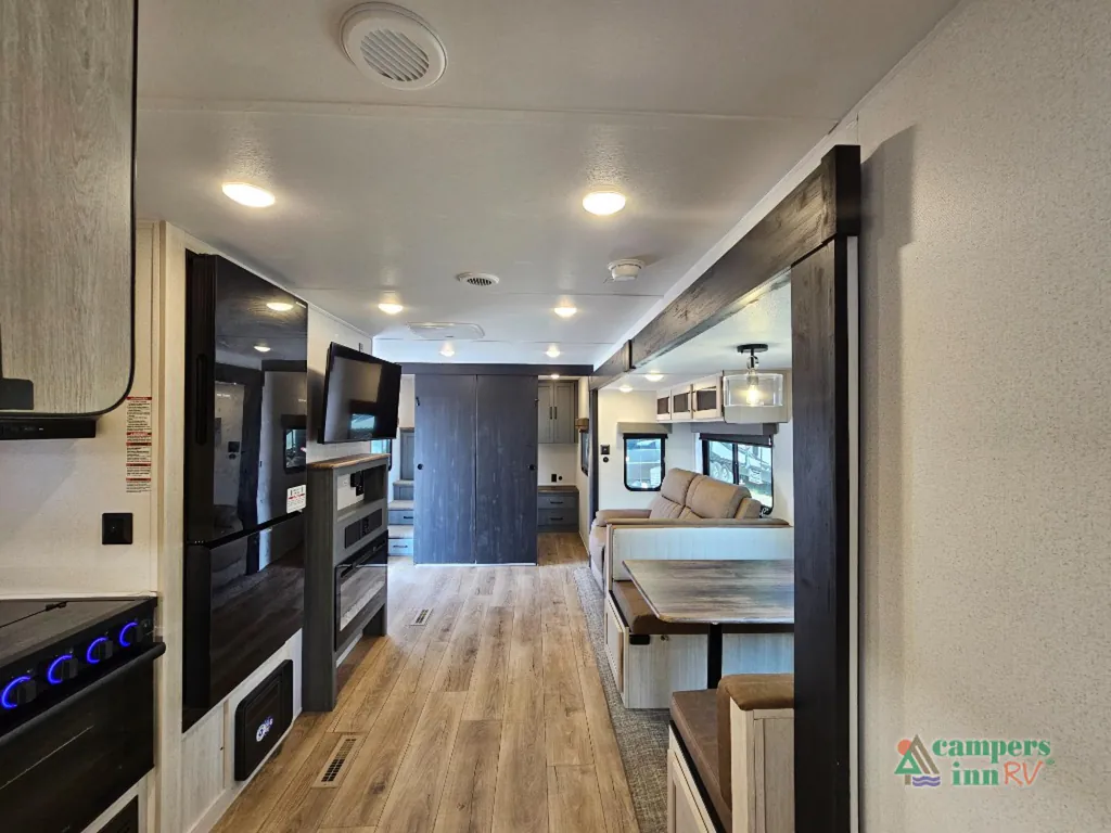 2026 Palomino Puma 337BH, Photos photo 13