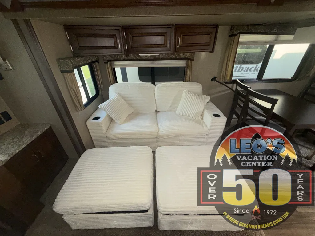 2016 Keystone Outback 298RE, Photos photo 24