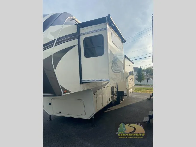 2021 Grand Design Solitude 310GK - Photo 3