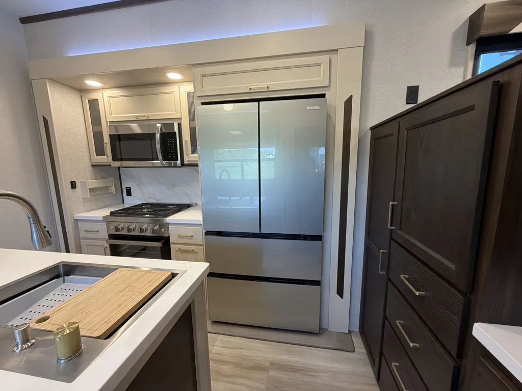2025 Forest River Cedar Creek 370FL, Photos photo 8