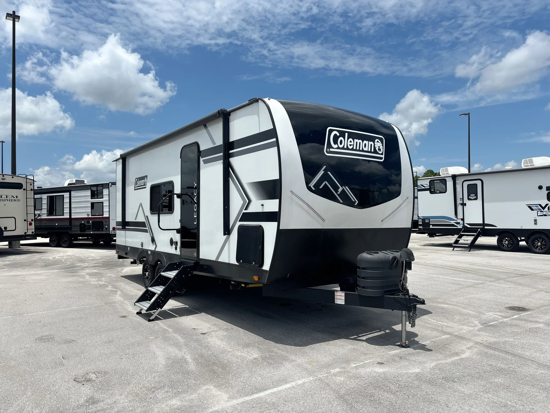 2025 Keystone Coleman Legacy 2115RK - Photo 2