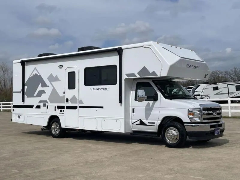 2026 Winnebago Sunflyer 26FE - Photo 2