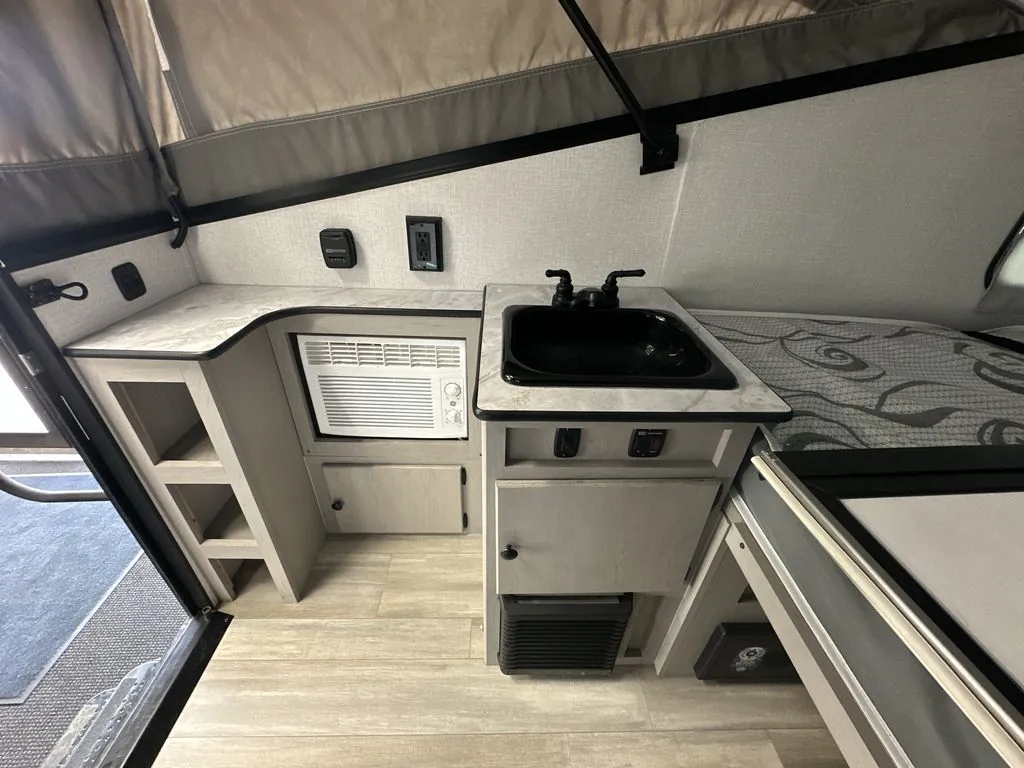 2024 Forest River Viking Express 9.0 — Photo 7